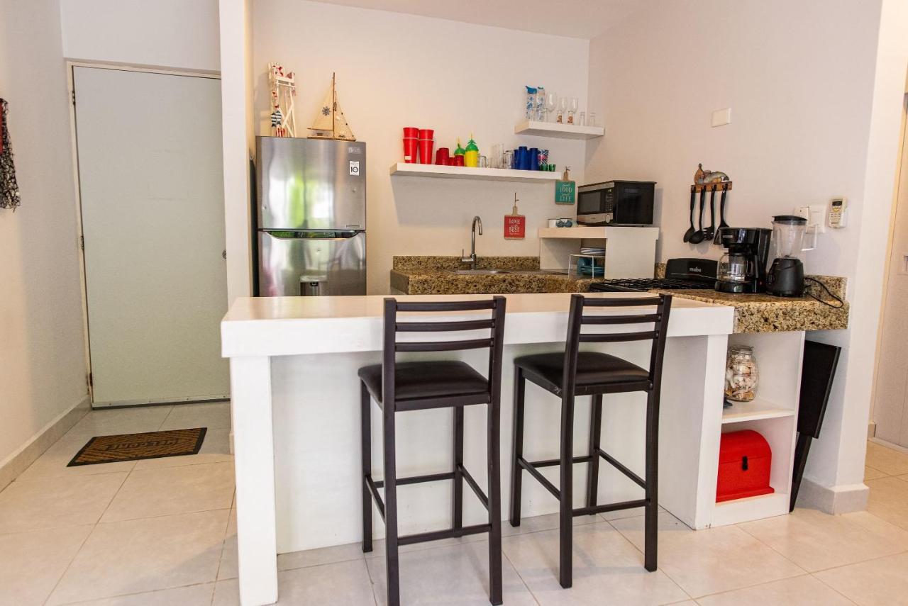 87972 Romantic Condo, Best Retreat For A Couple, 1 Block From The Ocean Progreso  Exterior photo